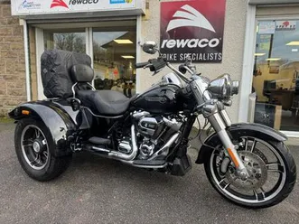 2017 harley-davidson freewheeler 107 trike - 8000 miles