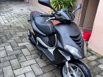 piaggio nrg pure jet