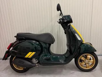 vespa gts 300 racing sixties / *1.hand* / erst 700km