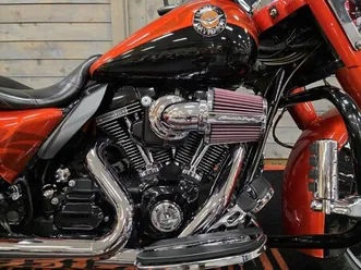 2014 harley-davidson® flhrse - cvo™ road king®