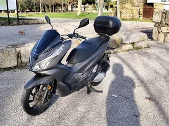 vendo honda pcx 125 com topcase e pneus novos corroios