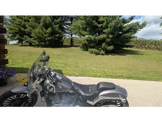 2017 softail® breakout®