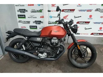 moto guzzi v7 stone 2022