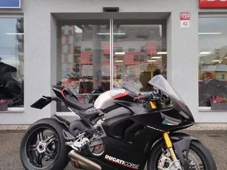 ducati panigale v4 sp, čr, nádherný stav, 4 331 km, n: 396