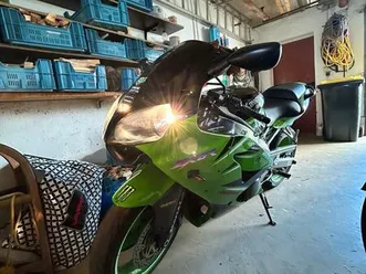 kawasaki zx6r model j - auf 48 ps gedrosselt + ausrüstung