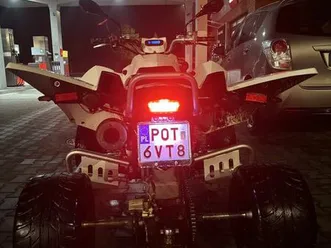 access triton 400 lucky star ( po kapitalnym remącie silnika za 7 tyś) muchy