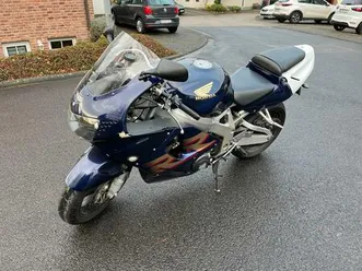 honda cbr 900 rr sc33