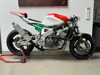 honda cbr 900 sc28 / sc33 rennmotorrad / rennstrecke