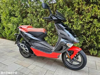 aprilia sr