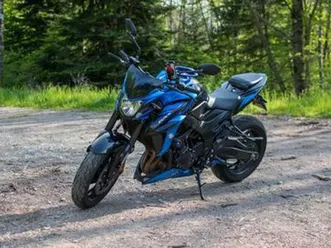 gsx s750 yugen carbon