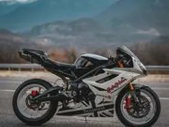 triumph daytona 675