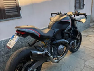 ducati monster 821 stealth - 2019