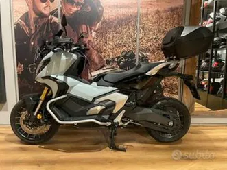 honda x-adv 750 gravel - solo 2.067 km