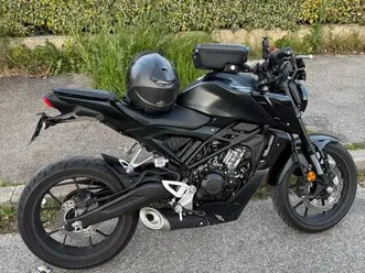 moto honda cb125r modèle 2025