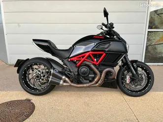 ducati 1200 diavel 2016