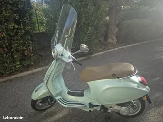 vespa primavera 50 4t – 2020 – très bon état