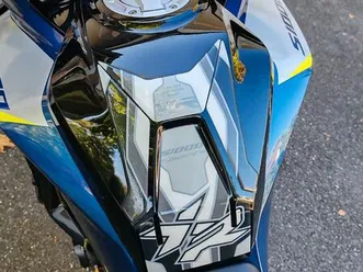 s1000 xr