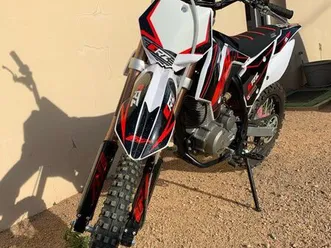 dirt 150 , moto