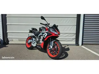 aprilia tuono 660