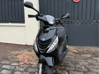 piaggio zip 50 2t – moteur neuf – excellent état