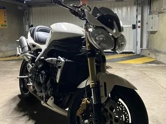 triumph speed triple