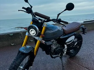 moto fantic caballero très bon état