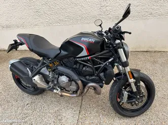 ducati monster 821 stealth a2