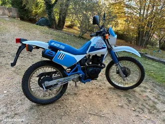vend moto suzuki 125 dr