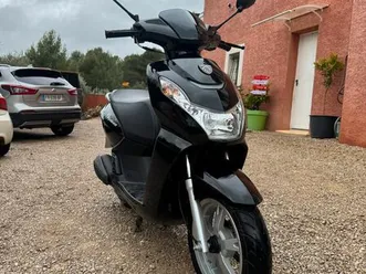 scooter kisbee parfait état