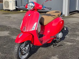 superbe vespa primavera 50 4t