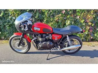 triumph thruxton