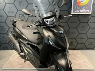 piaggio beverly 400cc 2024 btw motor van de 1e eigenaar — motoren | piaggio — marktplaats