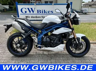triumph speed triple 1050 se 1.hand