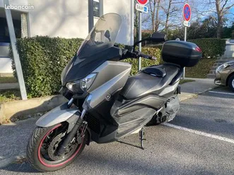 yamaha xmax 400