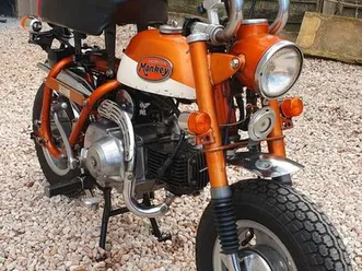 honda monkey z50a orange