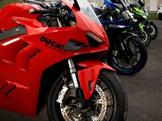 ducati panigale v4 2024 ligne haute akra