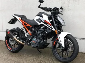 ② ktm duke 125 bj 2020