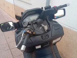 suzuki - burgman 650 executiv