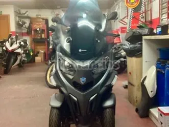 piaggio - mp3 exclusive 530