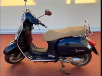 vespa - 300gts