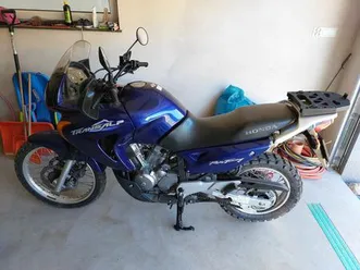 honda transalp 650, 2003r ciasne