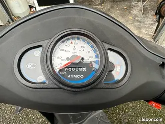 vend scooter kymco 50cm cubes