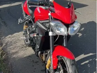 triumph 675 street triple r