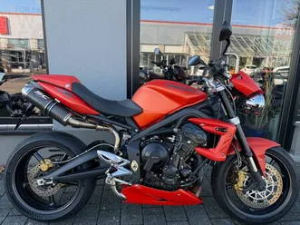 triumph street triple 675r