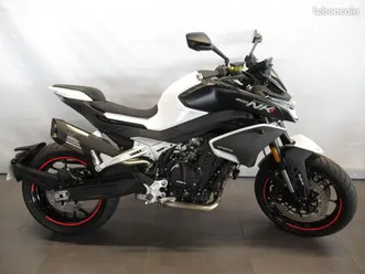 cfmoto 800 nk abs advanced 2023 / 1ère main / bridée 48 cv - permis a2 - 700 kms