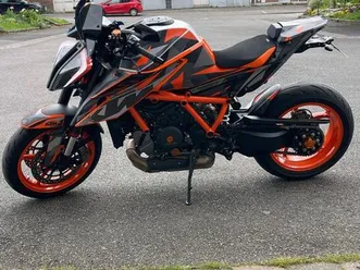 ktm superduke 1290 r 04/22 faible kilométrage