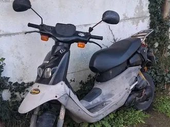 scooter peugeot squab