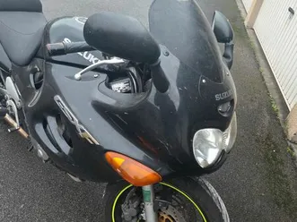 a vendre moto 750 gsxf 58600 km dans l etat