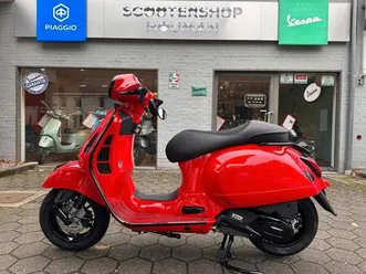 ② vespa gts 125 cc super rosso coraggioso black pack edition