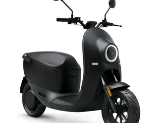 verkaufe komplett neuen elekro roller emco nova oder unu pro